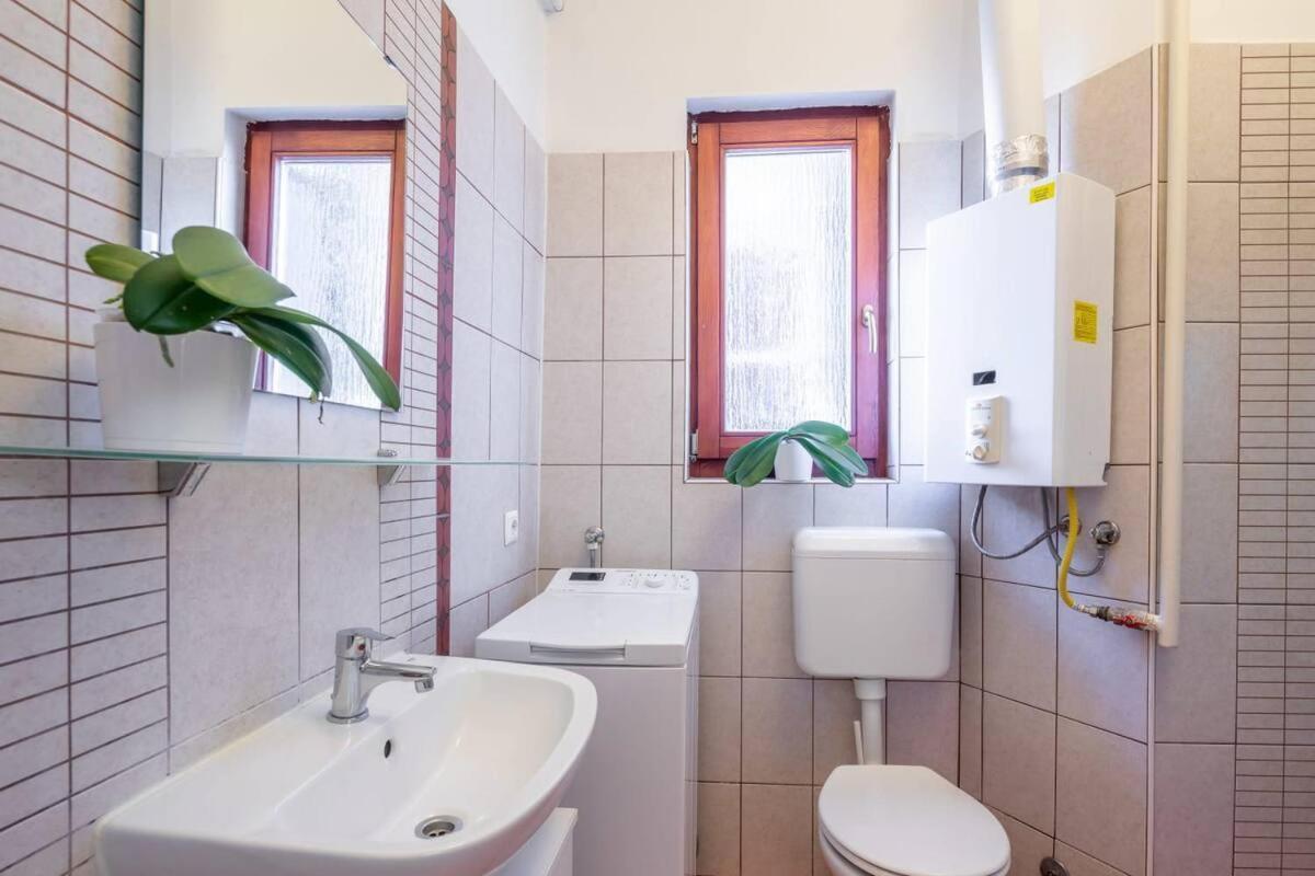 Vamhaz Boulevard Apartments Budapest Ngoại thất bức ảnh