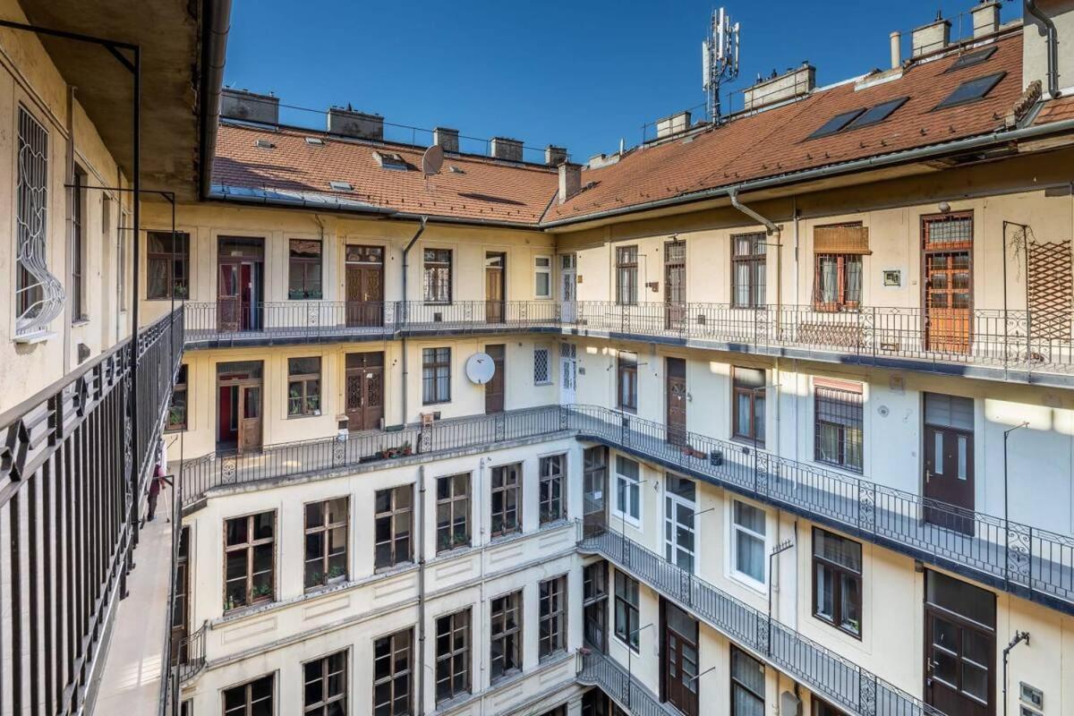 Vamhaz Boulevard Apartments Budapest Ngoại thất bức ảnh