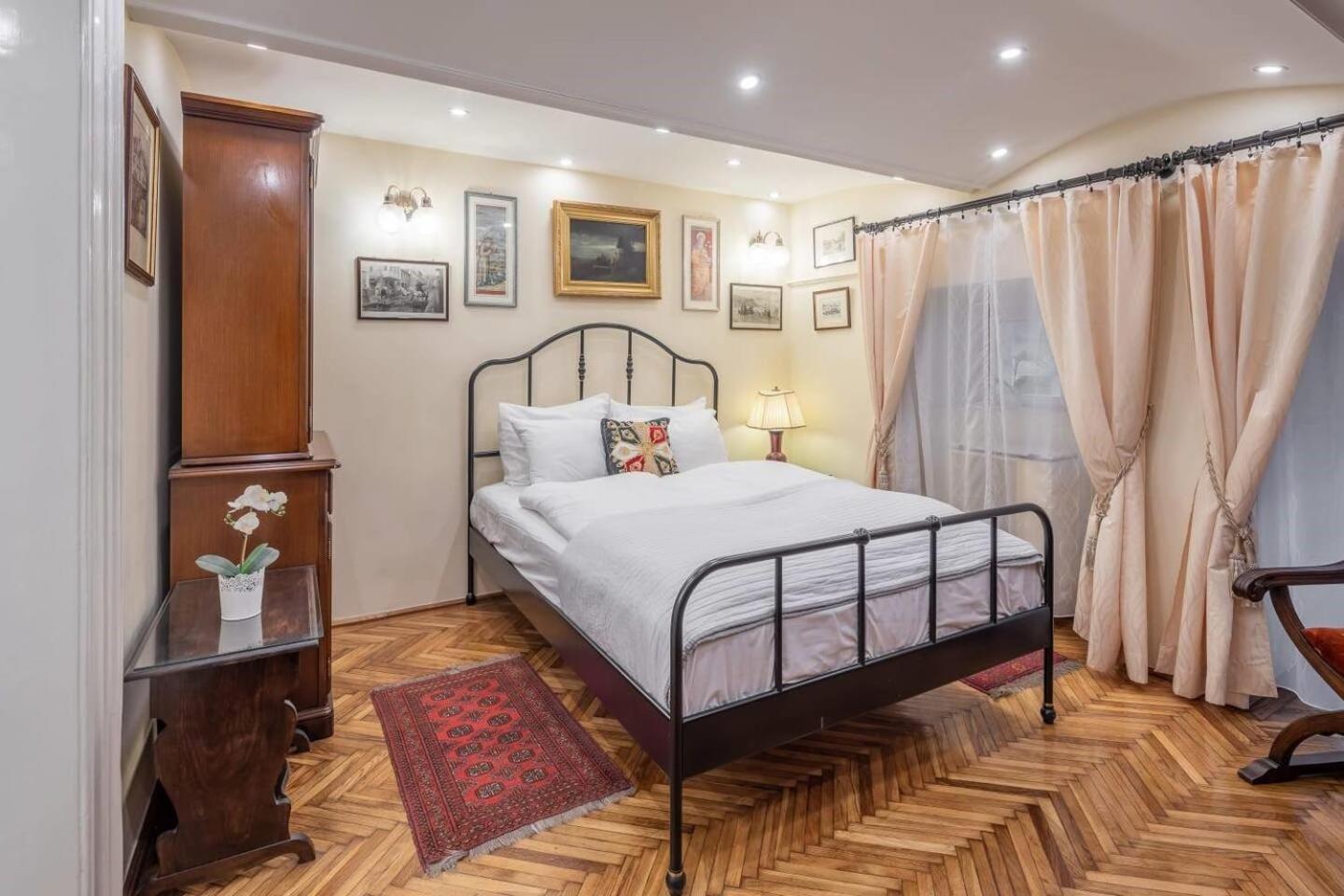 Vamhaz Boulevard Apartments Budapest Ngoại thất bức ảnh