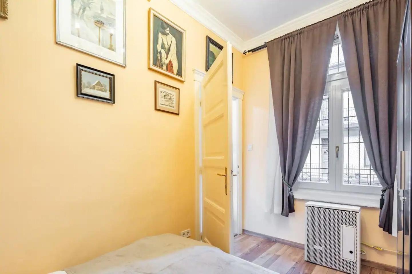 Vamhaz Boulevard Apartments Budapest Ngoại thất bức ảnh