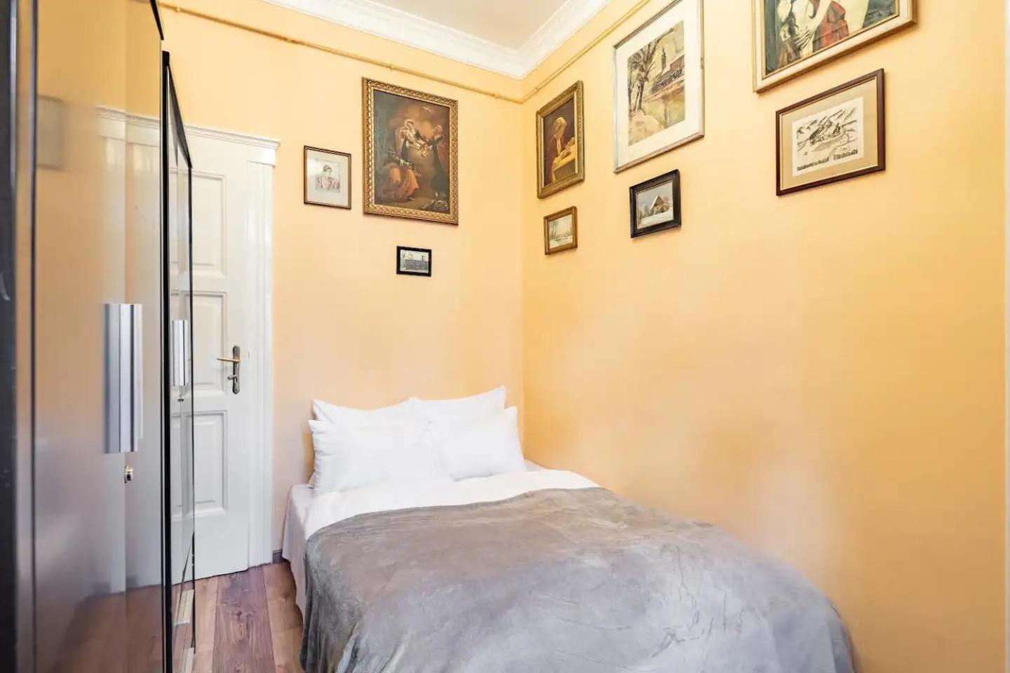 Vamhaz Boulevard Apartments Budapest Ngoại thất bức ảnh