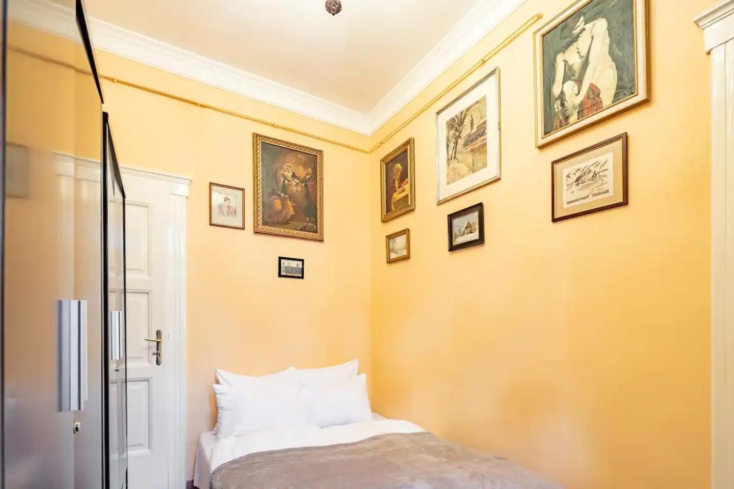 Vamhaz Boulevard Apartments Budapest Ngoại thất bức ảnh